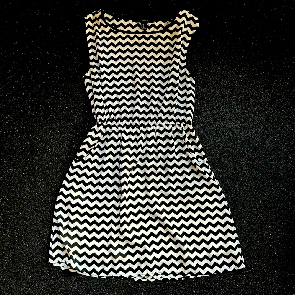 Forever 21 - Women Dress Sleveless